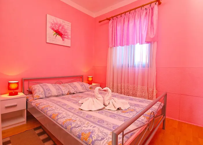 Alma 879 Apartmán