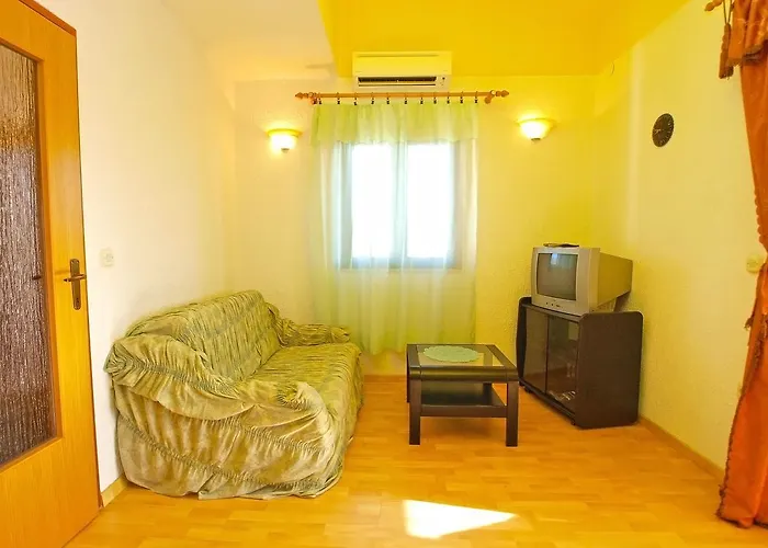 Alma 879 Lejlighed *